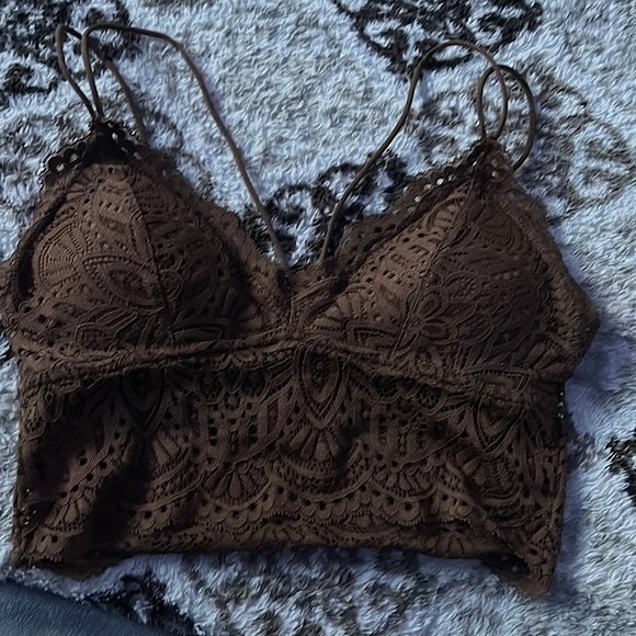 Barely worn is a  medium - Picture 1 of 4